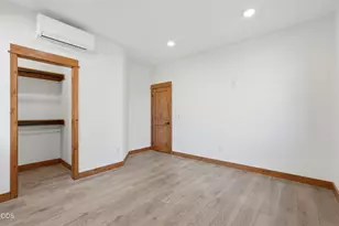 1082 NW 10th St, Prineville, OR 97754 - Photo 23