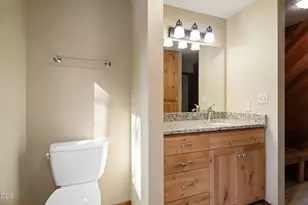 70616 Heather, Black Butte Ranch, OR 97759 - Photo 23