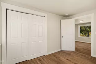 346 SW 12th St, Redmond, OR 97756 - Photo 15
