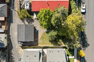 346 SW 12th St, Redmond, OR 97756 - Photo 27