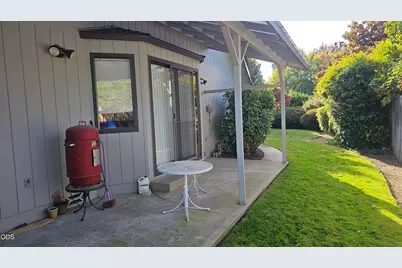 1905 SW Colorado Lane, Grants Pass, OR 97527 - Photo 7