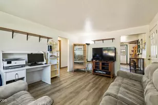 4331 Gary St, Klamath Falls, OR 97603 - Photo 5