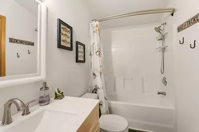 19152 Clear Springs Way, Crescent Lake, OR 97733 - Photo 17