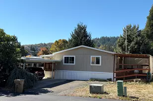 2325 NW Highland Ave, Grants Pass, OR 97526 - Photo 1