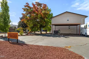 2139 N Keene Way Dr, Medford, OR 97504 - Photo 1