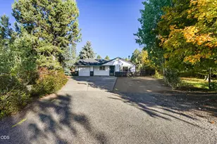 231 SE Airpark Dr, Bend, OR 97702 - Photo 27