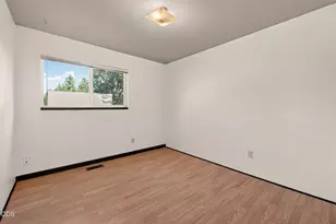 231 SE Airpark Dr, Bend, OR 97702 - Photo 21