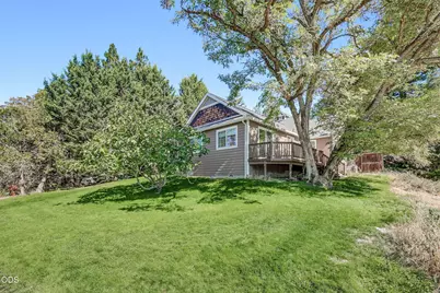 247 SE Hill Top Drive, Grants Pass, OR 97527 - Photo 31