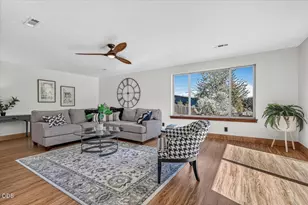 3583 Ross Ln, Central Point, OR 97502 - Photo 9