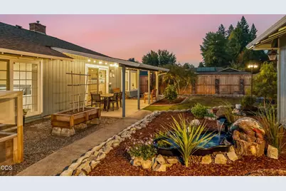 1896 Canyon Avenue, Medford, OR 97504 - Photo 5