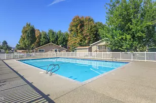 10 E South Stage Rd, Medford, OR 97501 - Photo 31