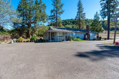 5961 Lookingglass Road, Roseburg, OR 97471 - Photo 23