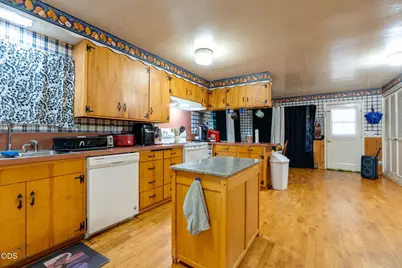 5961 Lookingglass Road, Roseburg, OR 97471 - Photo 27
