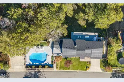1021 NW Starlite Place, Grants Pass, OR 97526 - Photo 3