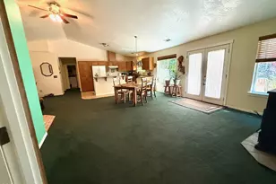 259 Borica Dr, Selma, OR 97538 - Photo 7