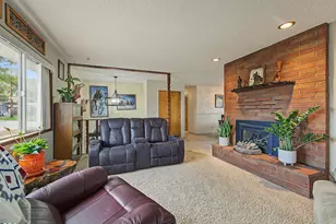2460 Redwood Dr, Klamath Falls, OR 97601 - Photo 5