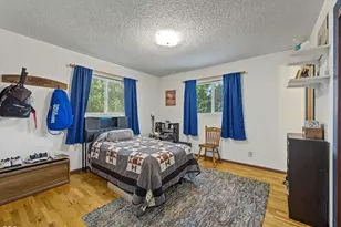 2460 Redwood Dr, Klamath Falls, OR 97601 - Photo 15