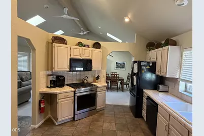18203 Mount Saint Helens Lane, Sunriver, OR 97707 - Photo 7