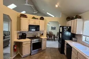 18203 Mt St Helens Ln, Sunriver, OR 97707 - Photo 7