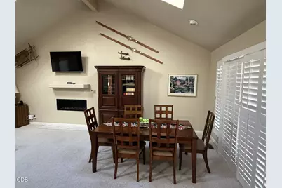 18203 Mount Saint Helens Lane, Sunriver, OR 97707 - Photo 3
