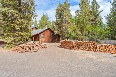 67439 Highway 20, Bend, OR 97703 - Photo 27