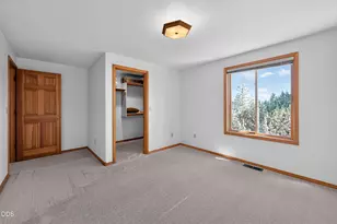 1573 NW City View Dr, Bend, OR 97703 - Photo 23
