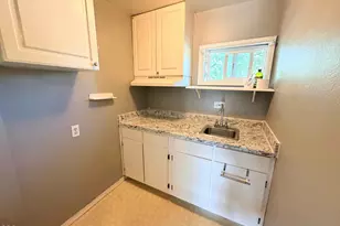 415 Summit Ave, Medford, OR 97501 - Photo 23