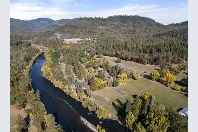 29266 Oregon 62, Trail, OR 97541 - Photo 9
