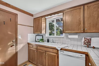 482 Drager Street, Ashland, OR 97520 - Photo 13