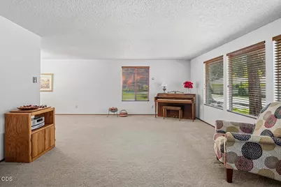 20757 Saint George Court, Bend, OR 97702 - Photo 9