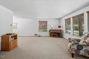 20757 St George Ct, Bend, OR 97702 - Photo 9