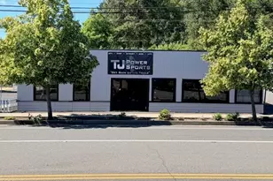 785 Rogue River Hwy, Grants Pass, OR 97527 - Photo 1