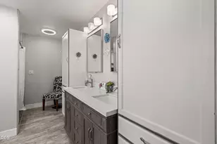 585 Craiglea Dr, Eagle Point, OR 97524 - Photo 27