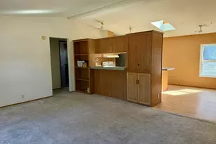 17131 Helbrock Dr, Bend, OR 97707 - Photo 3