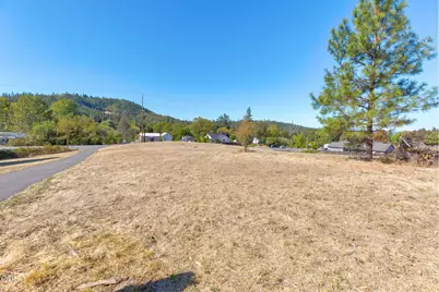 2849 Williams Highway, Grants Pass, OR 97527 - Photo 17