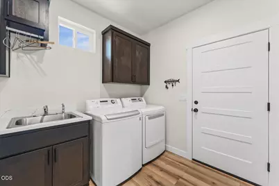 4190 Falcon Ridge Terrace, Medford, OR 97504 - Photo 35