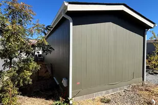 460 Arnos St, Talent, OR 97540 - Photo 21