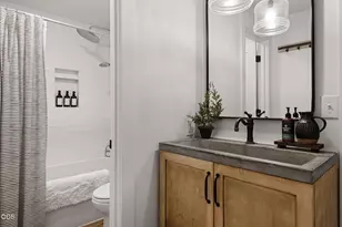 70435 Cutmint, Black Butte Ranch, OR 97759 - Photo 13