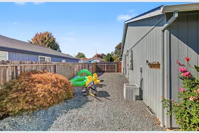 534 Westminster Drive, Eagle Point, OR 97524 - Photo 23