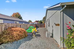 534 Westminster Dr, Eagle Point, OR 97524 - Photo 23