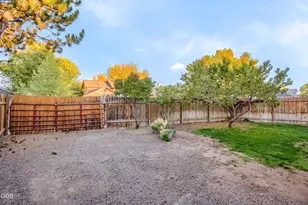 2120 NW Ivy Ave, Redmond, OR 97756 - Photo 35