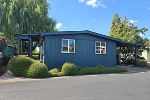 1800 Lakewood Ct, Eugene, OR 97402 - Photo 3