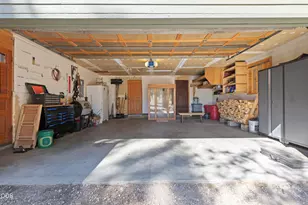 69173 Bay Dr, Sisters, OR 97759 - Photo 31