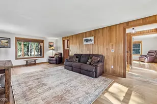 69173 Bay Dr, Sisters, OR 97759 - Photo 7