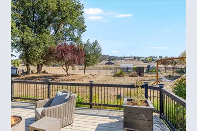 5948 Shady Brook Drive, Central Point, OR 97502 - Photo 23