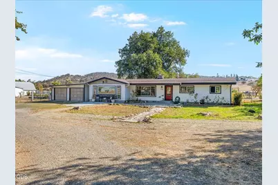 5948 Shady Brook Drive, Central Point, OR 97502 - Photo 1