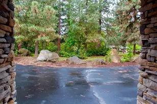 11547 Kestrel Rd, Klamath Falls, OR 97601 - Photo 3