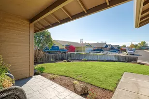 2142 NE Wolverine Loop, Prineville, OR 97754 - Photo 3