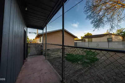 842 W 13th Street, Medford, OR 97501 - Photo 33