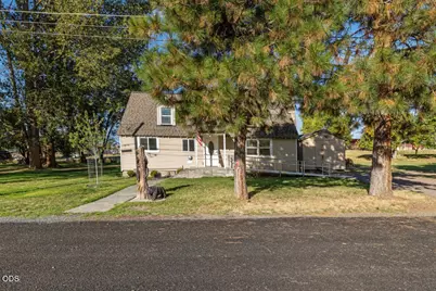 1918 Ogden Street, Klamath Falls, OR 97603 - Photo 1